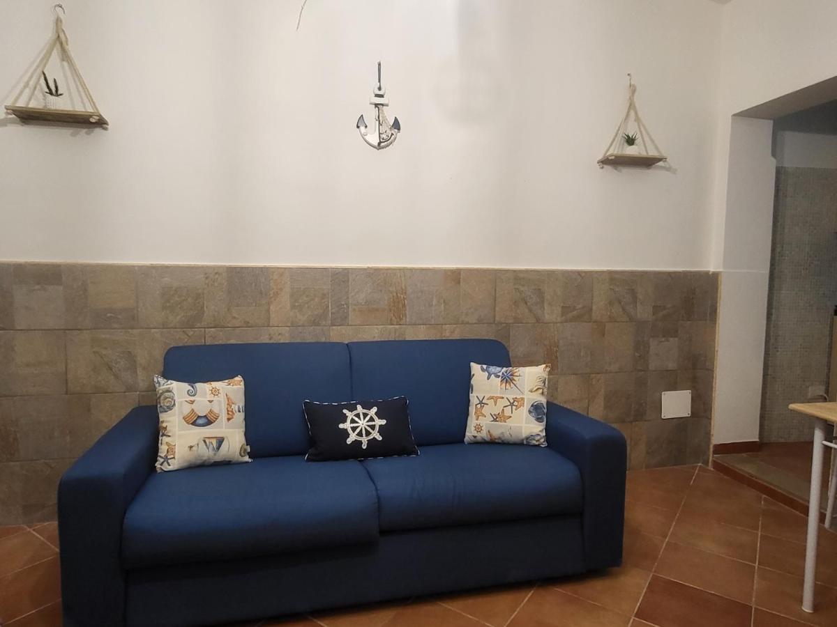 Appartamento Nel Vicolo Bari Esterno foto
